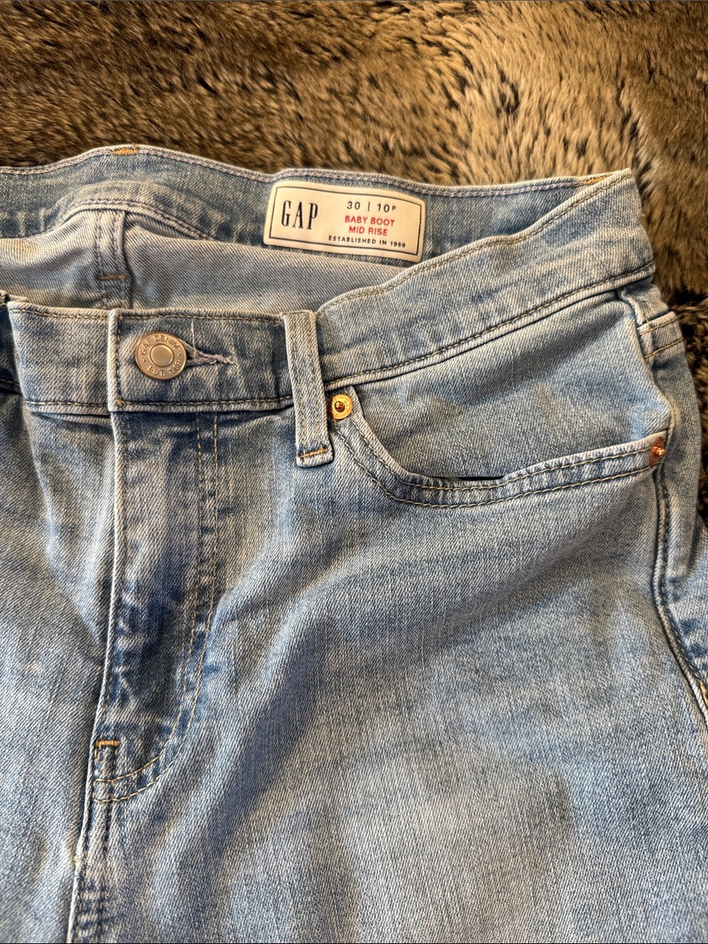 GAP Light Blue Boot-Cut Women's Jeans - 10 P